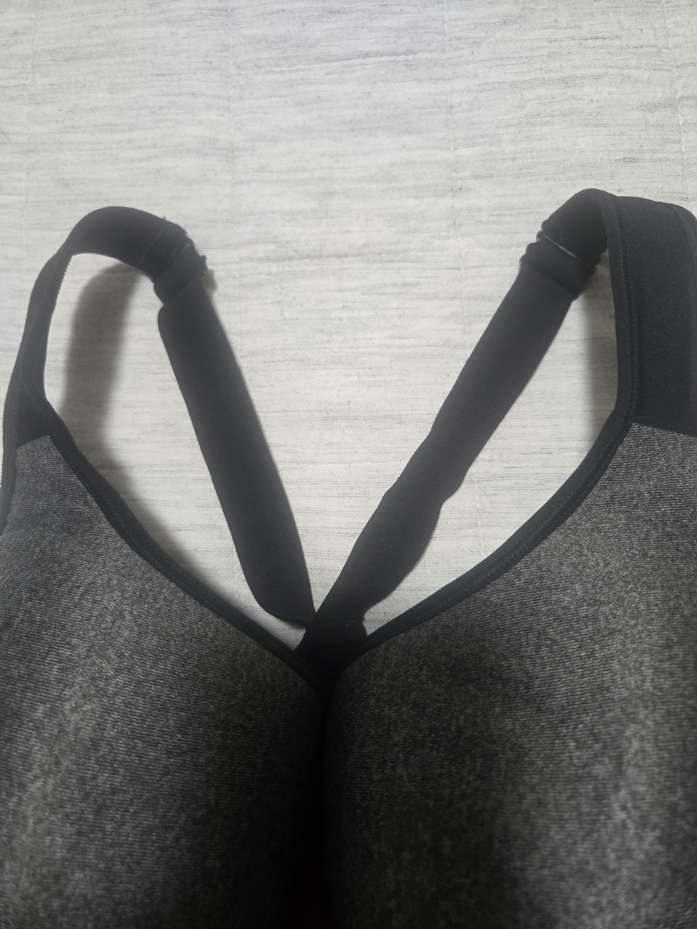 Under Armour Women's Charcoal Gray Molded Sports Bra with Logo - Picture 5 of 10
